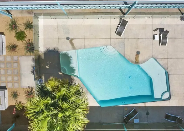 Walkable Dtph W/ Pool And Parking Apartment Phoenix